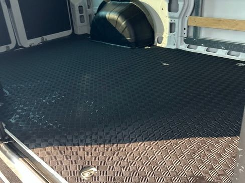 Used 2025 RAM ProMaster 2500 w/ U-Haul Equipment Group FWD image 15