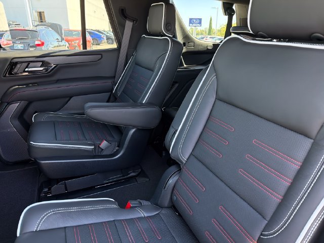 New 2026 GMC Yukon AT4 Ultimate AWD/4WD image 19