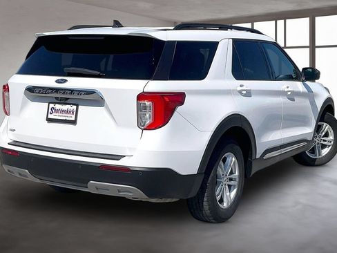 Used 2022 Ford Explorer XLT w/ Equipment Group 202A RWD image 6