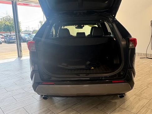 Used 2020 Toyota RAV4 XSE AWD/4WD image 7