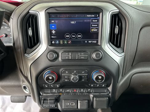 Used 2019 Chevrolet Silverado 1500 LTZ w/ LTZ Convenience Package AWD/4WD image 13
