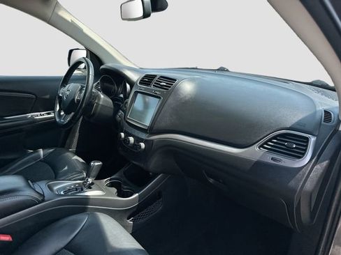 Used 2019 Dodge Journey Crossroad image 26