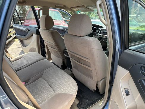 Used 2005 Toyota 4Runner SR5 RWD image 11