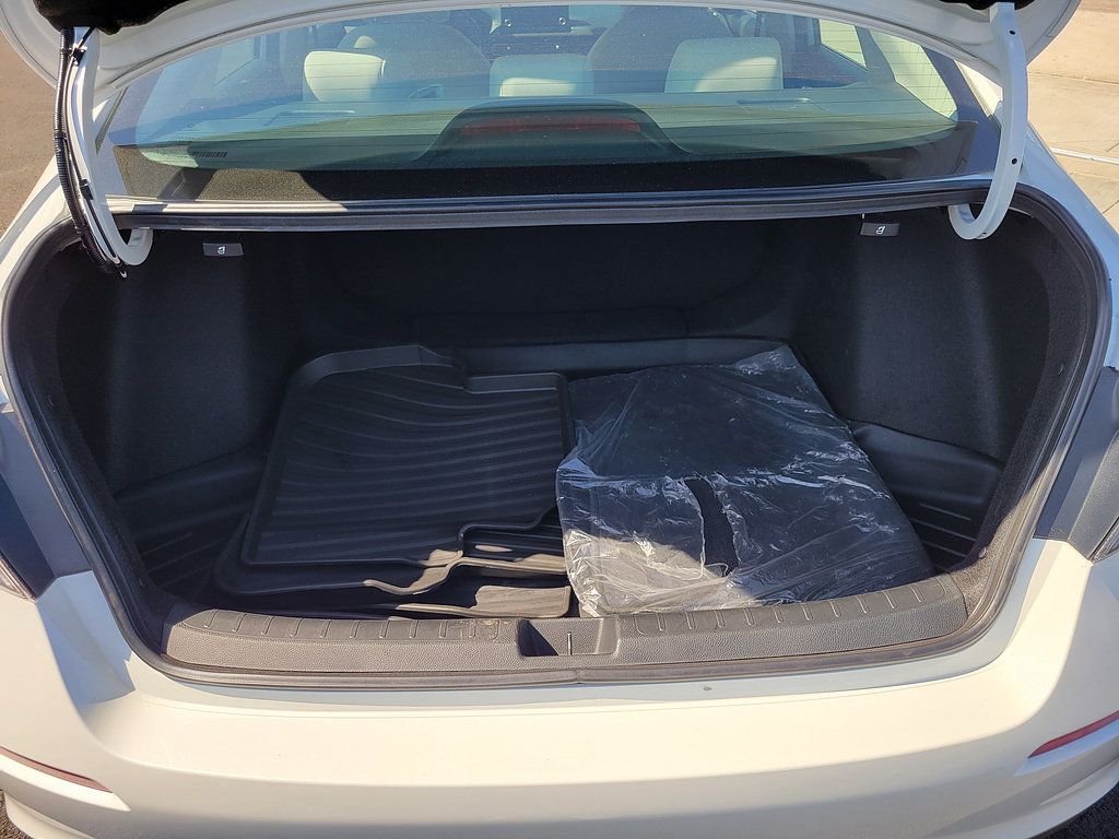Used 2024 Honda Civic EX image 8