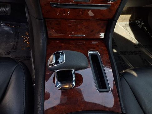 Used 2012 Chrysler 300 Limited image 11