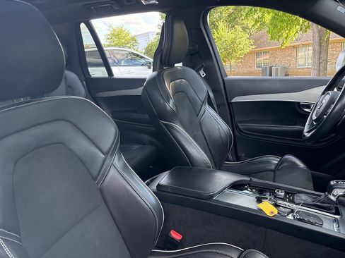 Used 2017 Volvo XC90 T5 R-Design w/ Vision Package image 13