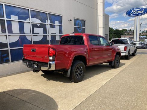 Used 2021 Toyota Tacoma SR5 AWD/4WD image 31