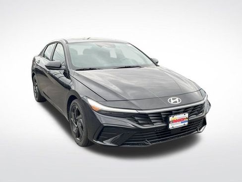 New 2026 Hyundai Elantra SEL Sport Premium FWD image 8