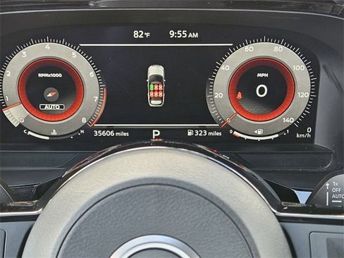 Used 2023 Nissan Pathfinder Platinum w/ Cargo Package image 22