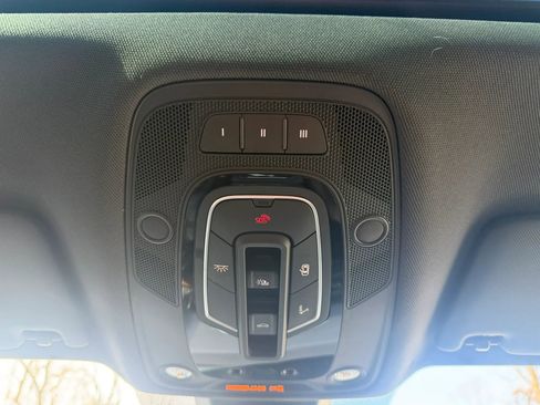 Used 2018 Audi Q5 2.0T Premium Plus w/ Premium Plus Package image 22