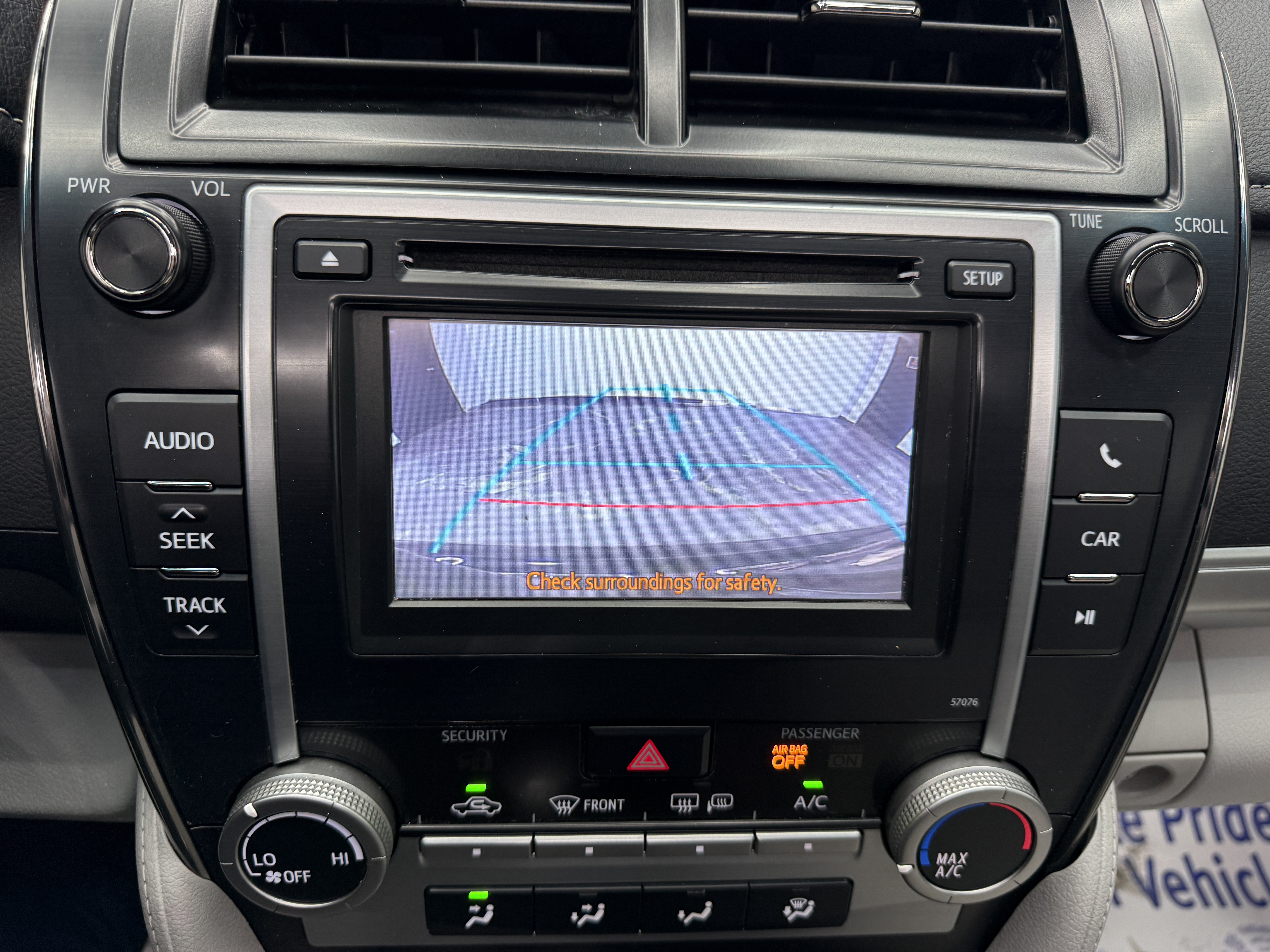 Used 2013 Toyota Camry LE FWD image 18