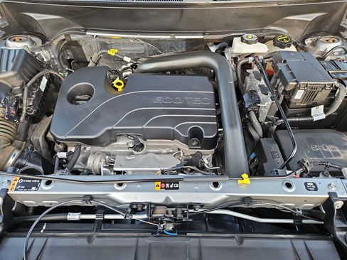 Used 2024 GMC Terrain AT4 image 34