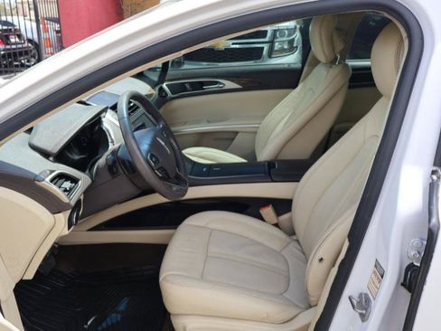 Used 2014 Lincoln MKZ FWD image 15