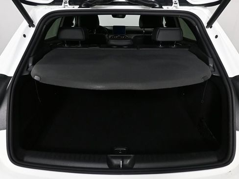 Used 2020 Mercedes-Benz GLA 250 4MATIC image 28