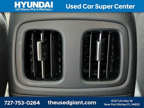Used 2026 Hyundai Tucson SEL FWD image 16