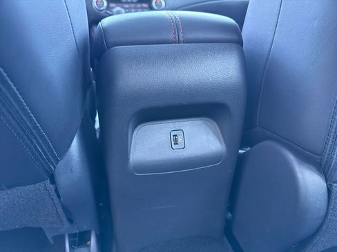 Used 2025 Nissan Sentra SR w/ SR Premium Package image 23