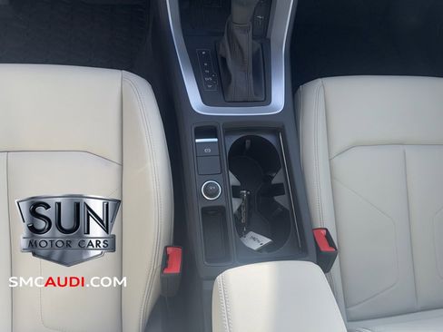 Certified 2025 Audi Q3 2.0T Premium Plus w/ Premium Plus Package image 24