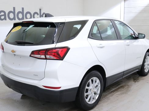 Used 2023 Chevrolet Equinox LS image 8