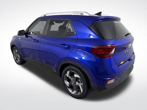 Used 2020 Hyundai Venue SEL w/ Convenience + Premium Package FWD image 6