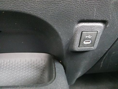 Used 2024 Toyota Corolla LE FWD image 19