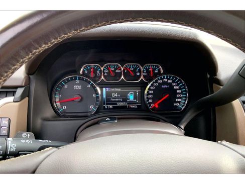 Used 2020 GMC Yukon SLT w/ Open Road Package AWD/4WD image 19