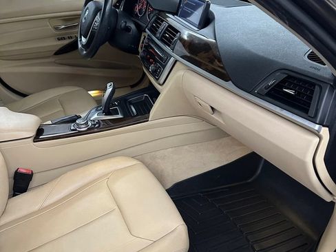 Used 2013 BMW 328i xDrive Sedan AWD/4WD image 34