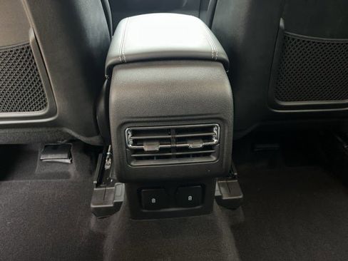 Used 2025 Lincoln Corsair Reserve w/ Towing Package image 16