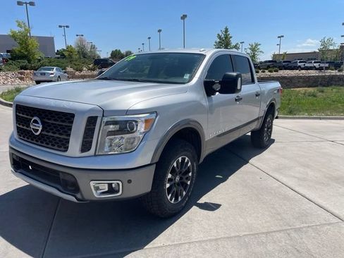 Used 2019 Nissan Titan PRO-4X w/ Pro-4x Convenience Package AWD/4WD image 3