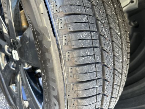 Used 2025 Honda Pilot Black Edition image 7