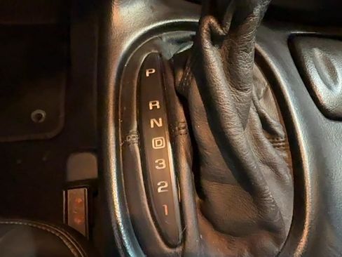 Used 1998 Chevrolet Corvette Convertible w/ Memory Pkg RWD image 26