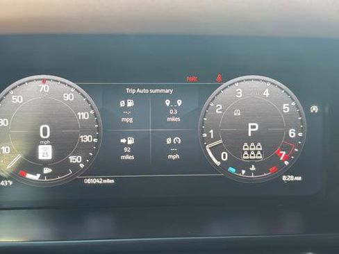 Used 2023 Land Rover Defender 130 SE AWD/4WD image 28