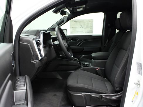 New 2026 GMC Canyon Elevation w/ LPO, Black Badging Package AWD/4WD image 12