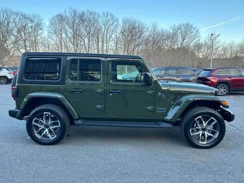 Used 2024 Jeep Wrangler Sport S w/ Convenience Group image 7