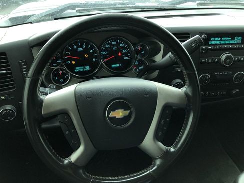 Used 2013 Chevrolet Silverado 2500 LT w/ Interior Plus Package image 15