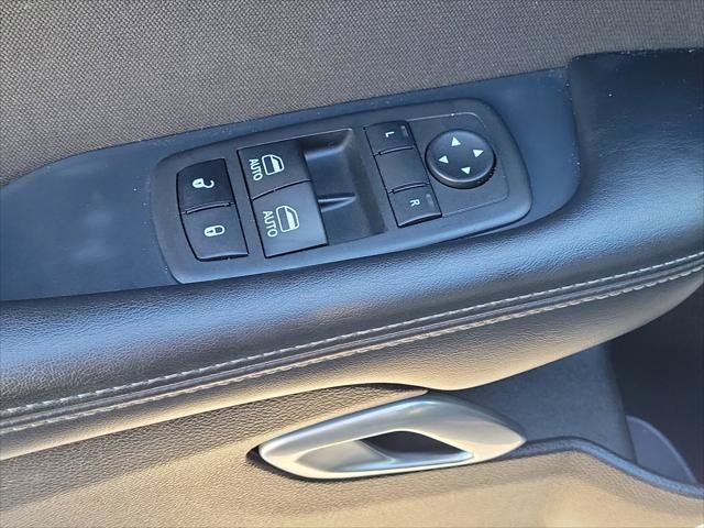 Used 2022 Dodge Challenger R/T RWD image 15