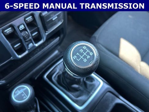 Used 2018 Jeep Wrangler Unlimited Sport S image 12