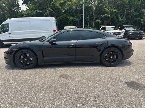 Used 2025 Porsche Taycan RWD image 4