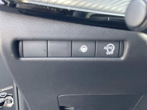 New 2026 Nissan Kicks SR FWD image 29