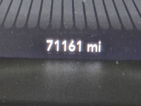 Used 2015 Dodge Challenger R/T Scat Pack RWD image 17