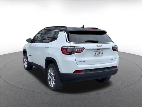 Used 2025 Jeep Compass Limited AWD/4WD image 11