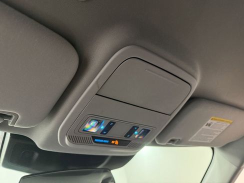 Used 2022 Ford Explorer XLT image 86