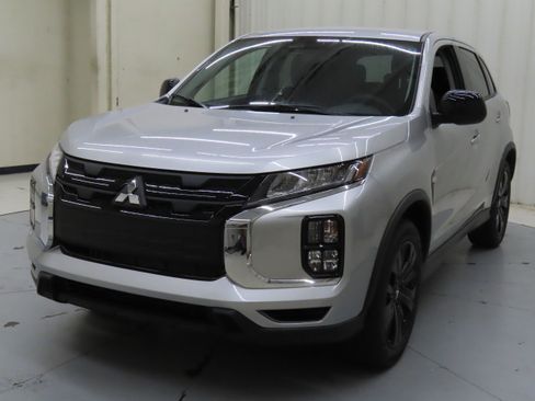 New 2025 Mitsubishi Outlander Sport LE image 4