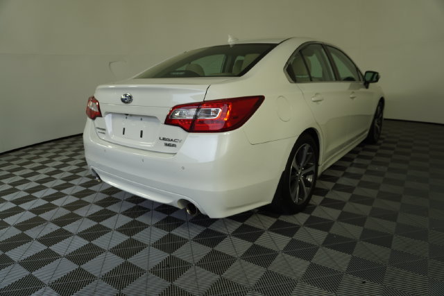 Used 2017 Subaru Legacy 3.6R Limited AWD/4WD image 7