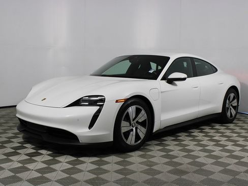 Used 2023 Porsche Taycan RWD image 3