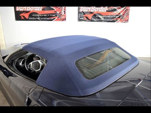 Used 2015 Chevrolet Corvette Stingray Convertible w/ 2LT Preferred Equipment Group RWD image 6