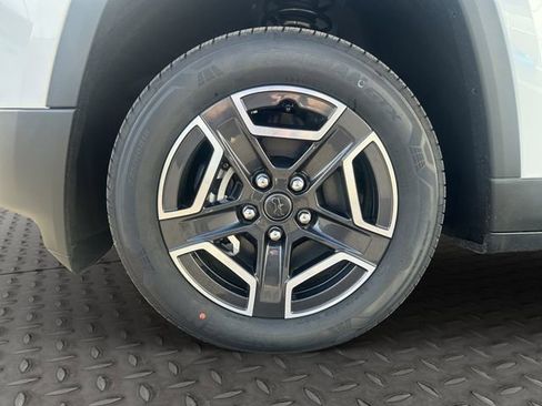 New 2026 Jeep Cherokee Limited image 23