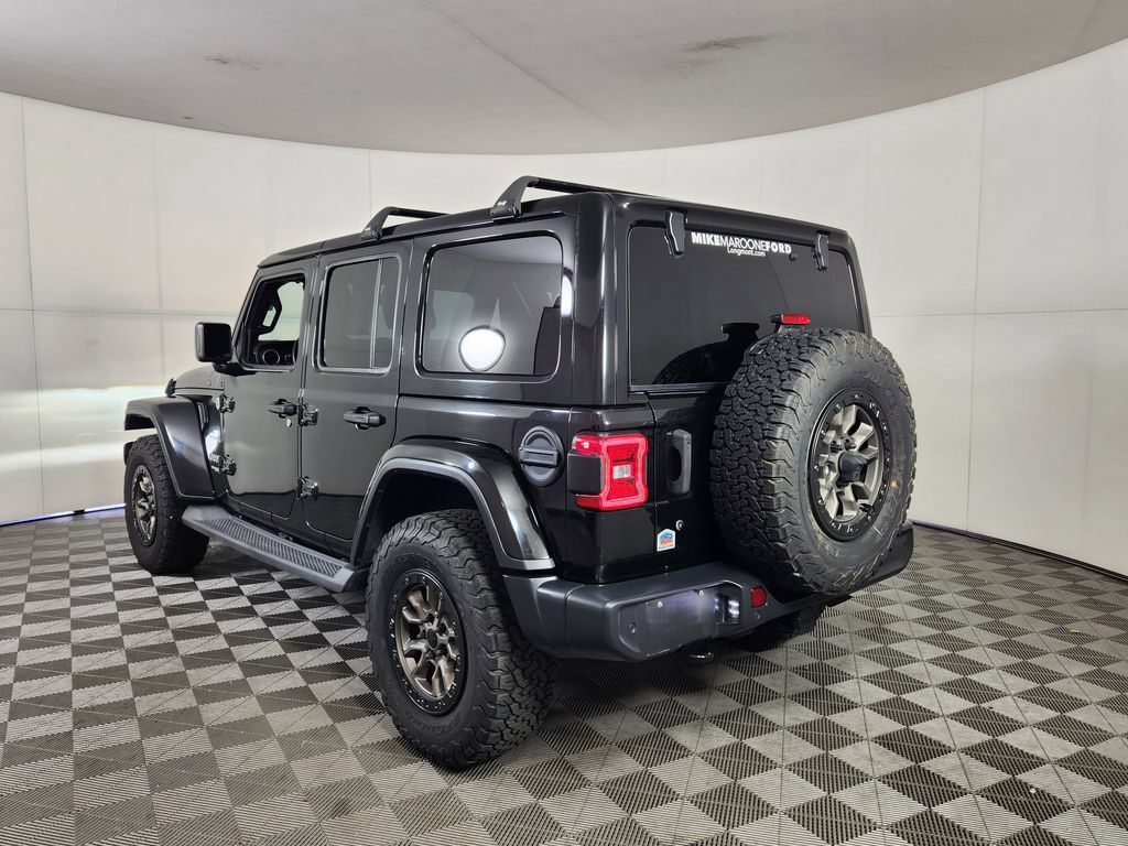 Used 2019 Jeep Wrangler Unlimited Sahara w/ Dual Top Group AWD/4WD image 5