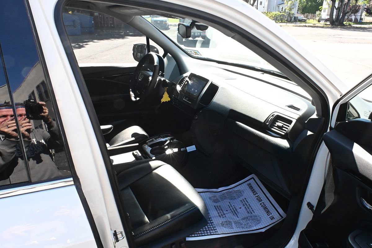 Used 2016 Honda Pilot Elite image 15