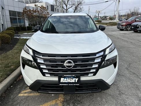 Certified 2025 Nissan Rogue S image 3