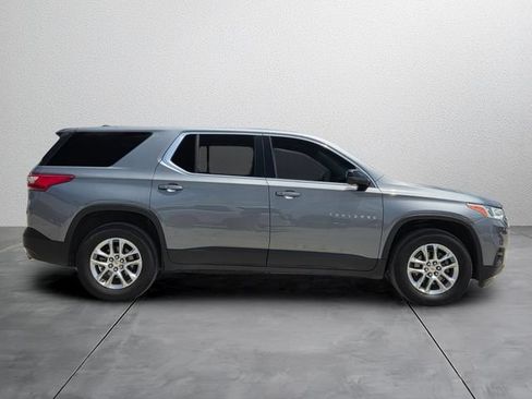 Used 2021 Chevrolet Traverse LS FWD image 5